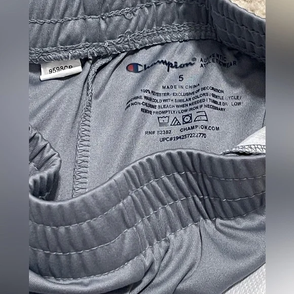 Boys Athletic Shorts Under Armor & Champion - Picture 4 of 8